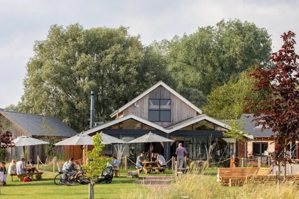 Somerford Keynes Roseberry Cottage - Lower Mill Estate מראה חיצוני תמונה